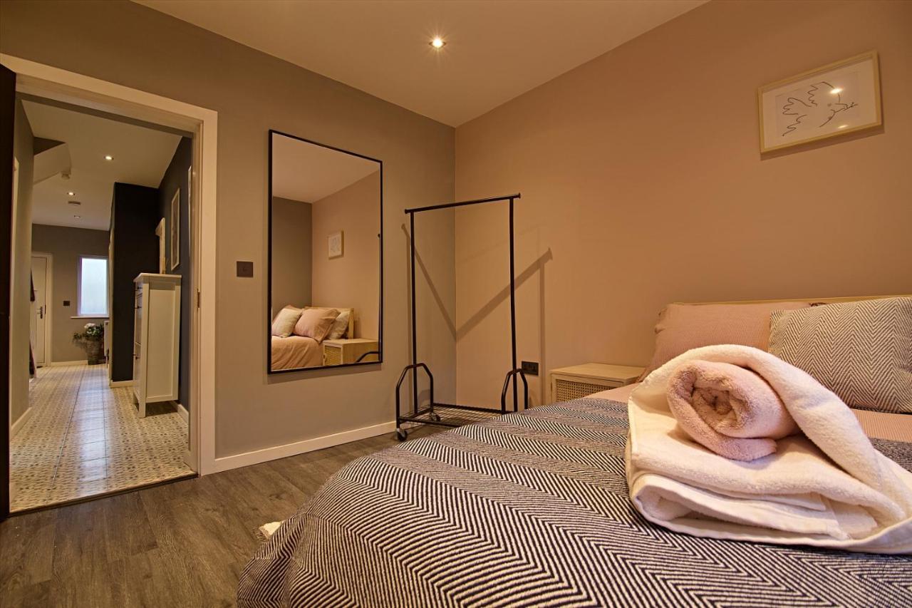 Scotforth Road- Boutique Rooms In Lancaster City Townhouse Bagian luar foto