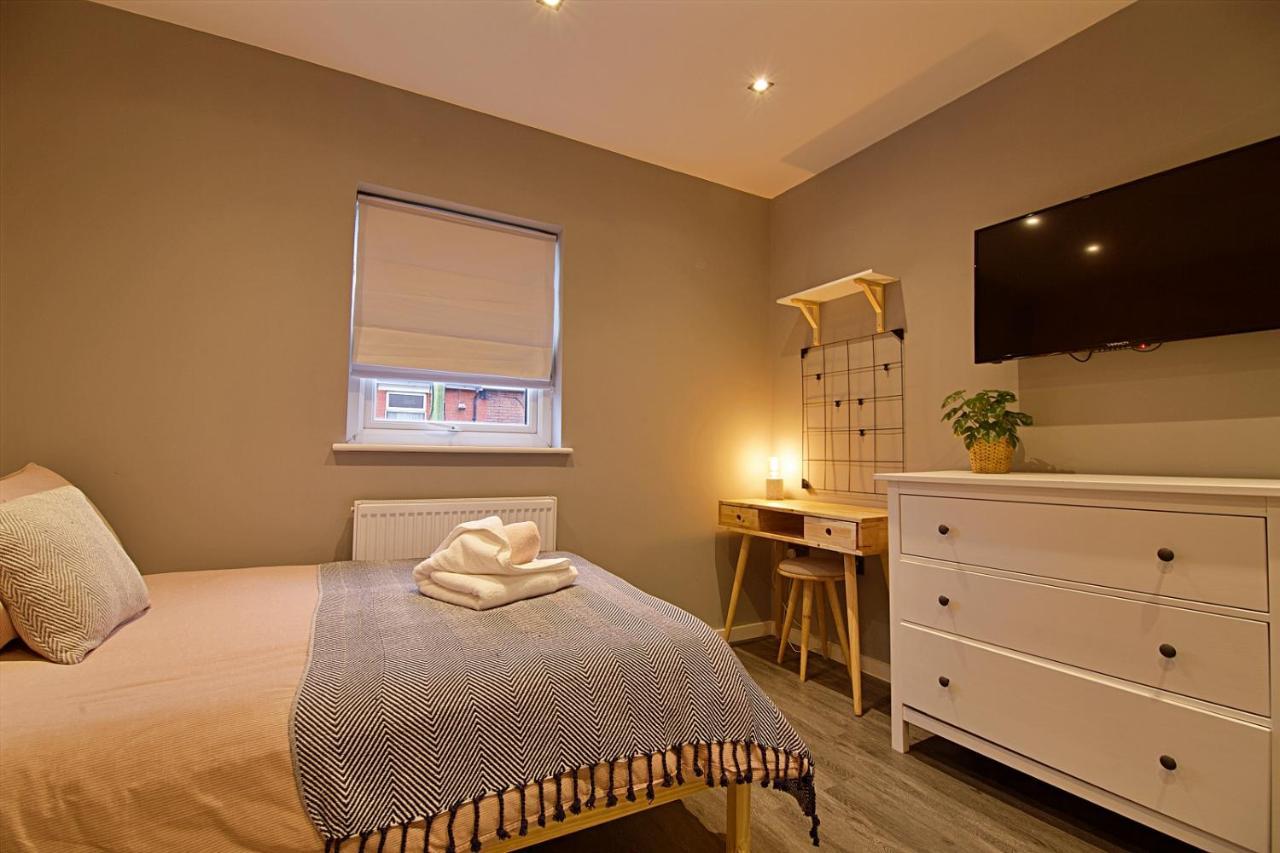 Scotforth Road- Boutique Rooms In Lancaster City Townhouse Bagian luar foto